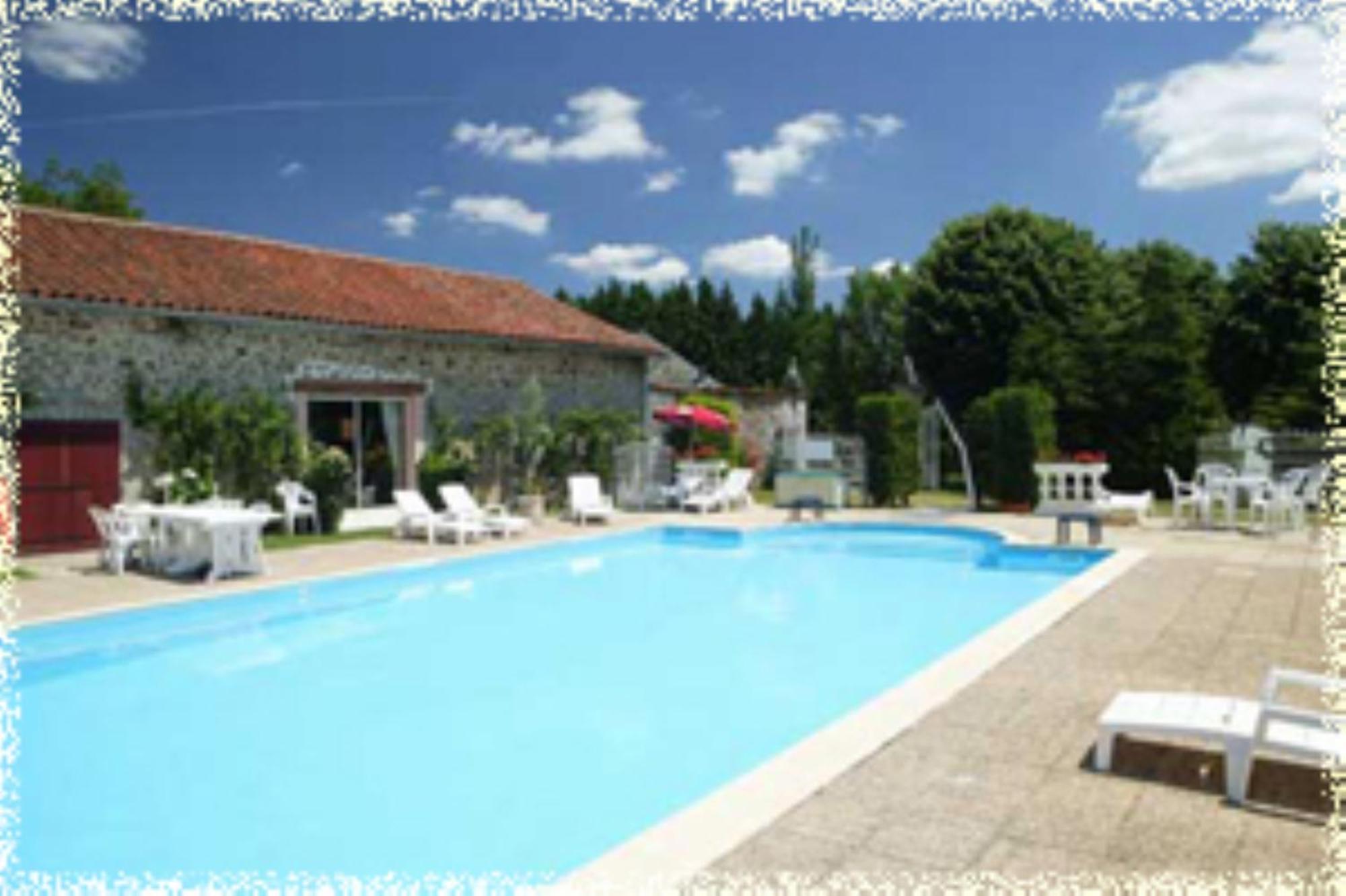 Hotellerie De Plein Air Camping Leychoisier Bonnac-la-Côte المظهر الخارجي الصورة